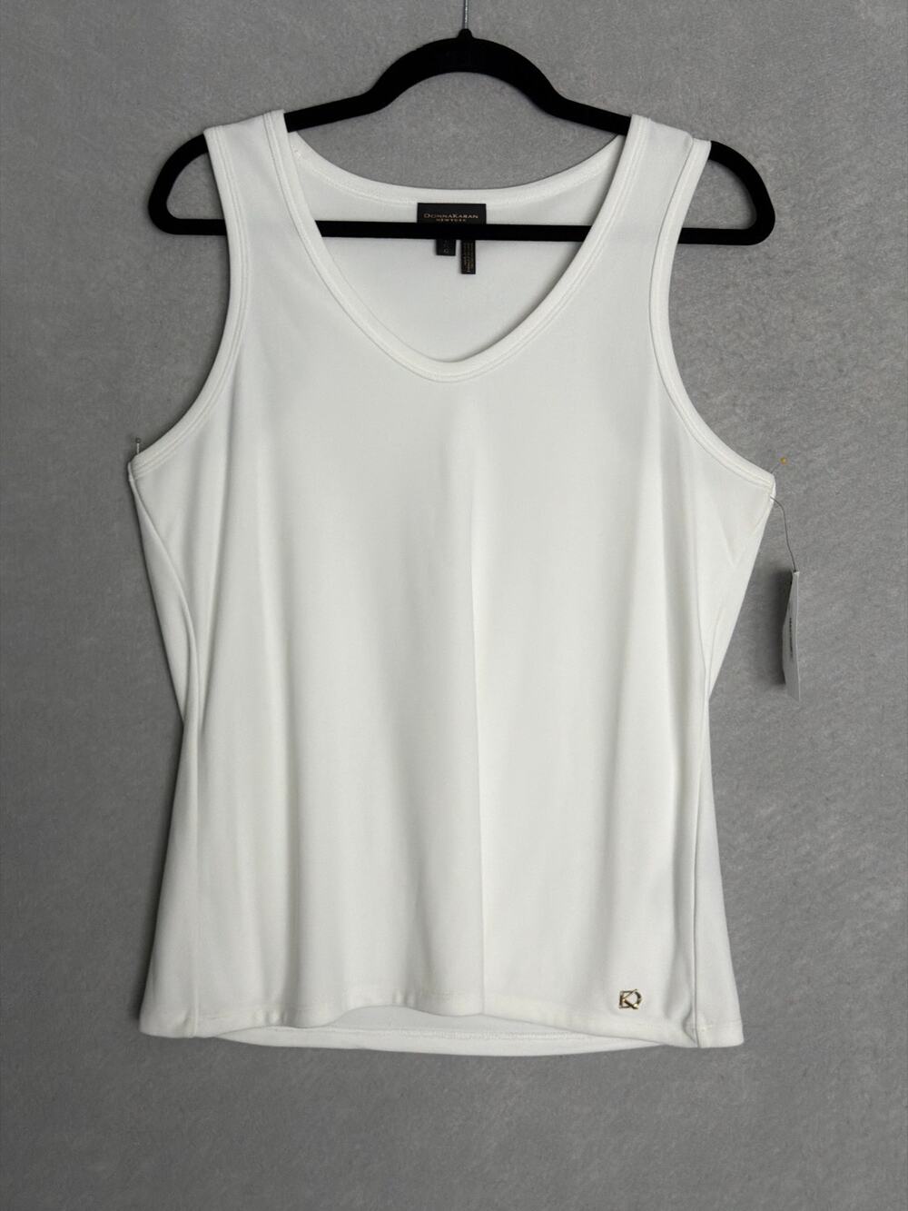 DKNY Scoop V-Neck Tank Top Sleeveless in White Women's Large (New w/o Tags)